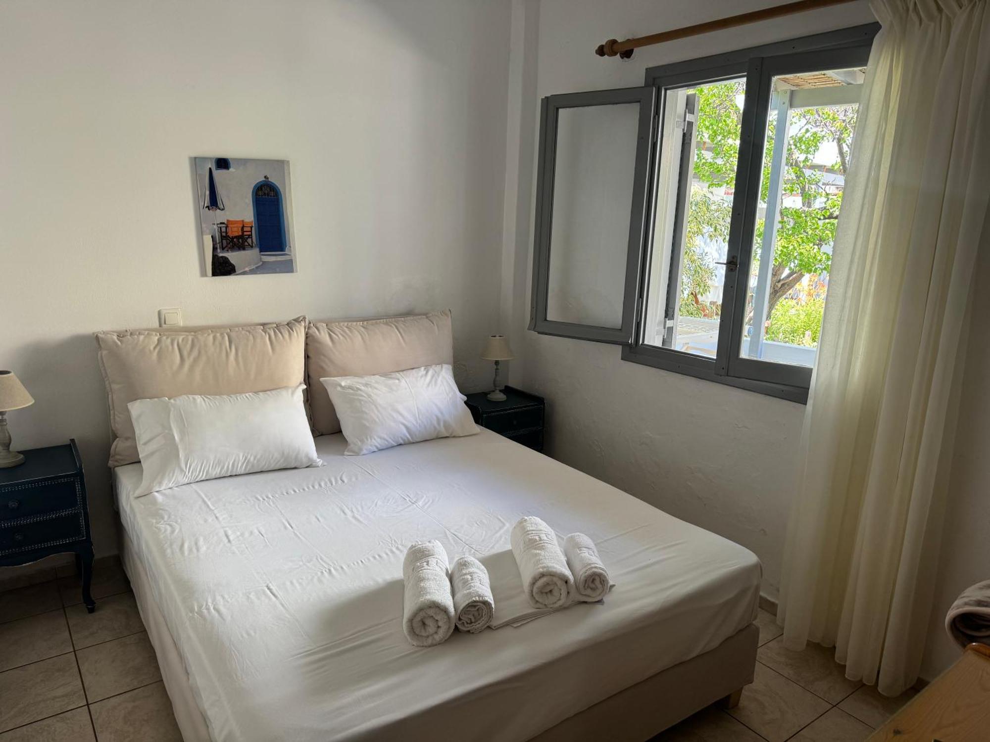 Akti Rooms And Studios Livadi  Exterior photo